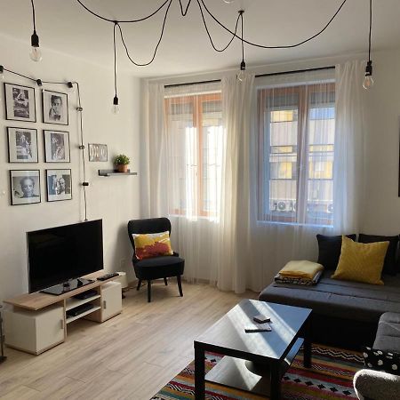 Room Bueno เอ็กเกอร์ ภายนอก รูปภาพ